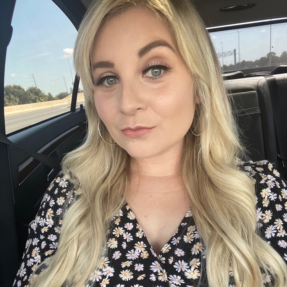 Meet your Posher, Marissa